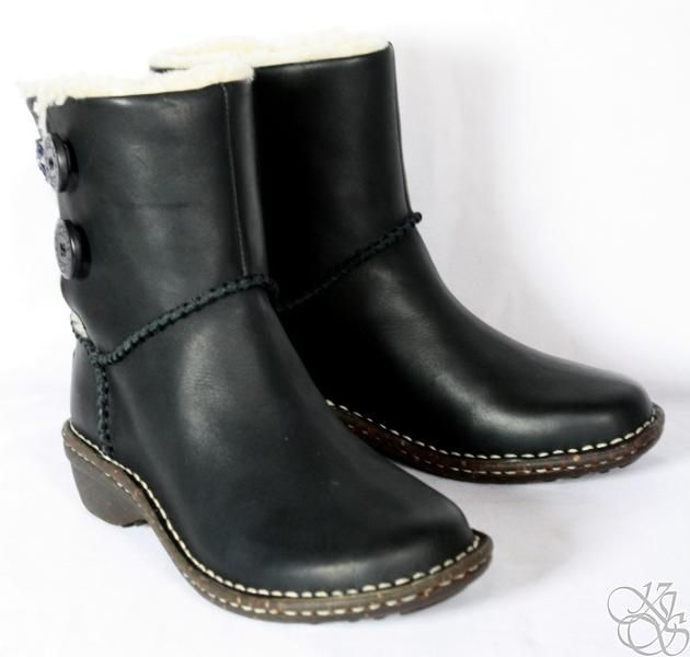 UGG Australia Lillie Black Leather Womens Winter Boots New 3336  