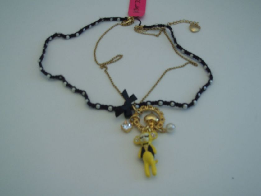   JOHNSON  DREAM CLOSET  NECKLACE NWT YELLOW MONKEY RETIRED  