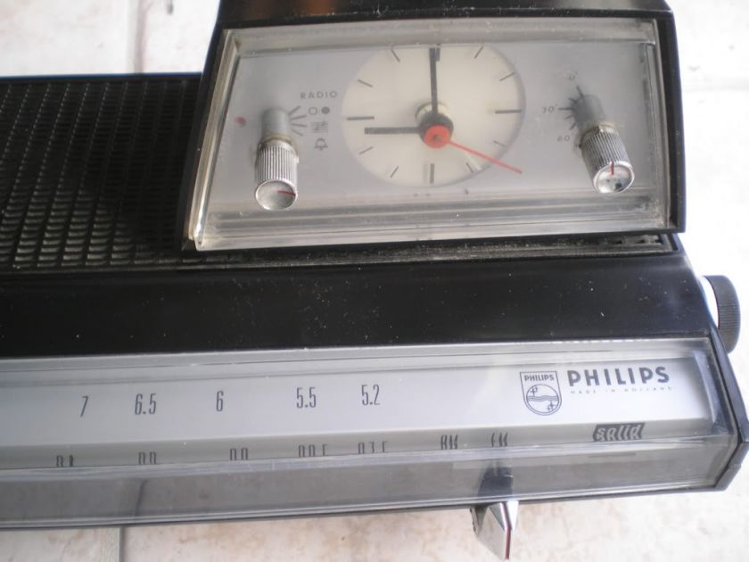 Vintage Philips AM FM Clock radio 22RS 274/42R late 1960s  