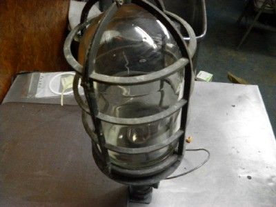 CO. METAL OUTSIDE LIGHT FIXTURE CAT NO. VC 700A  