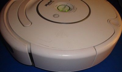   ROOMBA VACUUM MODEL 530. W/CHARGER, BATTERY, VIRTUAL WALL  