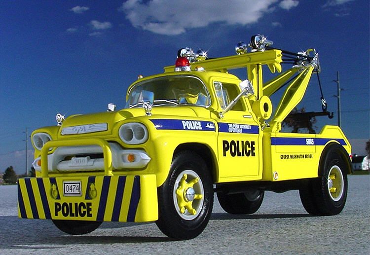 VR NY PORT AUTHORITY 1958 GMC WRECKER   First Gear TOW  