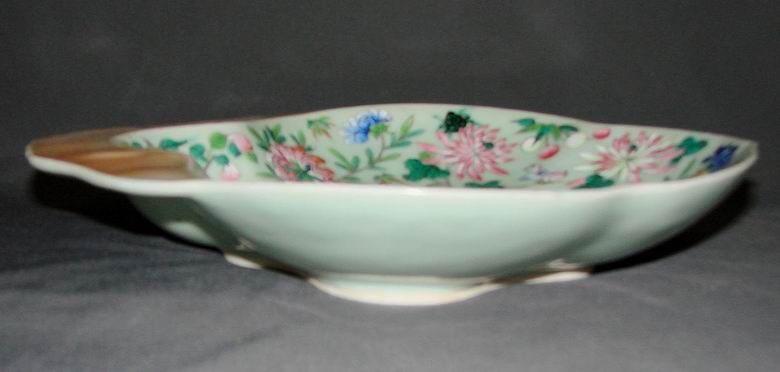 19th C . Chinese Famille Rose Floral Birds Shrimp Dish  