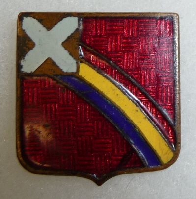 246th COAST ARTILLERY   WW2 MEYER PINBACK DI CREST  