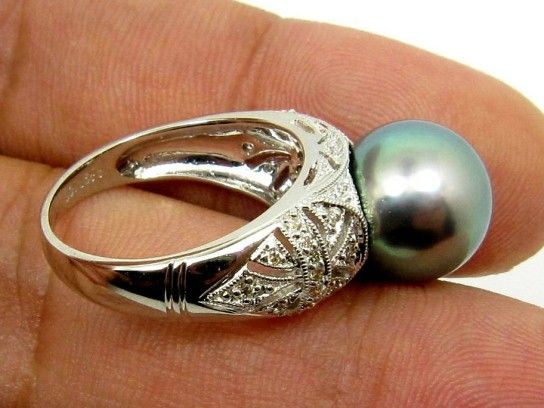 HEAVY 18KW GOLD DIAMOND RING W/ GORGEOUS TAHITIAN PEARL  