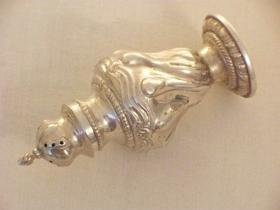 PAIR OF BIRMINGHAM 1905 HALLMARKED STERLING SILVER SALT AND PEPPER 