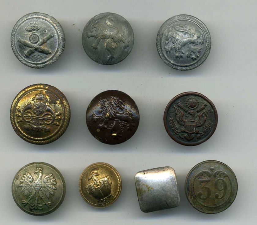 Mixed lot of 10 Bulgarian and European military buttons  