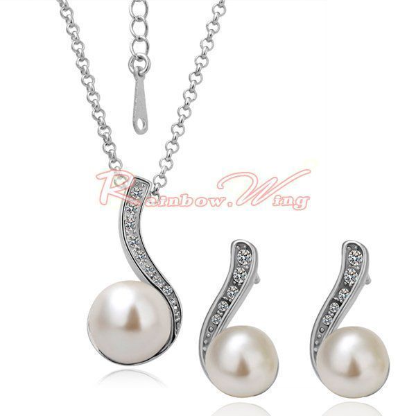 18k Gold GP Pearl Style Swarovski Crystal Jewelry Set 1  