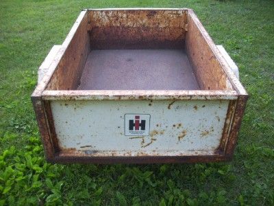 Vtg INTERNATIONAL HARVESTER IH LAWN & GARDEN TRACTOR CART TRAILER 