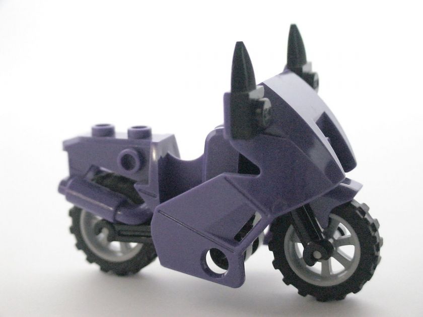 LEGO CAT WOMANS ღ RARE ღ PURPLE MOTORCYCLE FROM SET 7779 ღ FREE 