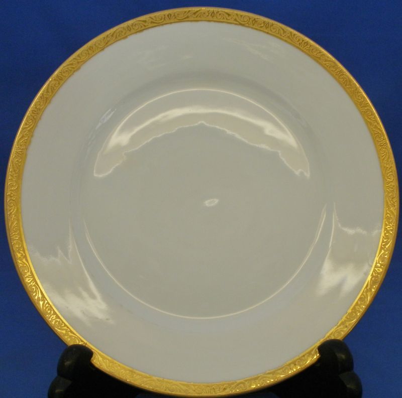 NICE VINTAGE WM GUERIN LIMOGES GOLD RIMMED SALAD PLATE  