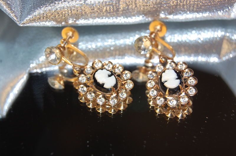 Vintage Cameo & Rhinestone screw on Dangle Earrings  