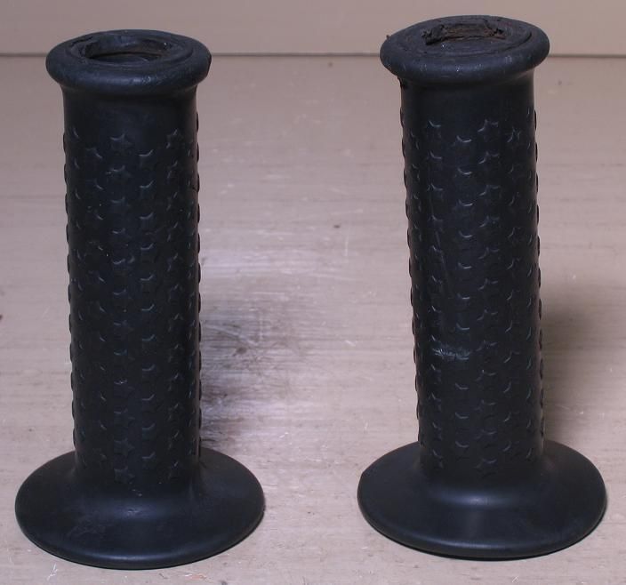 Old School BMX Hutch Grips   Black   Heavily Used  