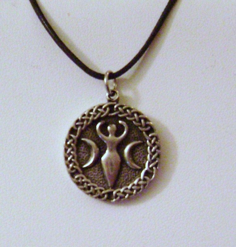 NILE GODDESS PEWTER PENDANT #2 WICCA/PAGAN/EGYPTIAN  