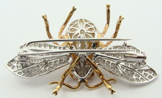 Estate Ladies 18K Gold Diamond Pearl Bee Pin  