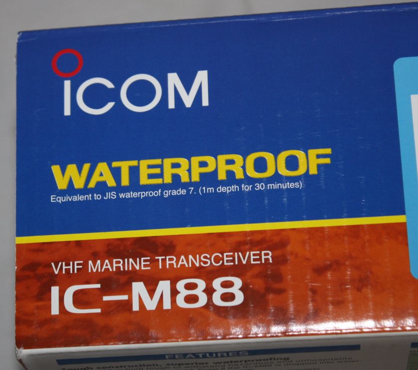 ICOM IC M88 Hand Held VHF Marine Transceiver Radio Mic Battery 