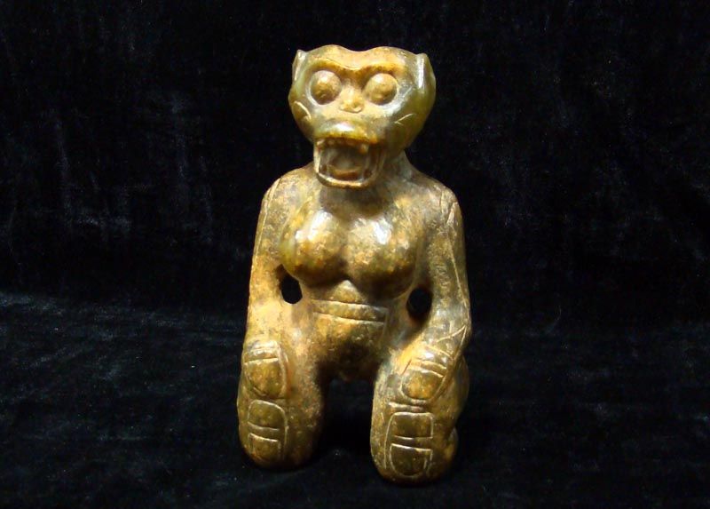 CHINESE JADE KNEELING FEMALE DEMIGOD MONKEY STATUE SCUL  