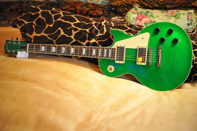   LES PAUL CUSTOM SHOP STANDARD GREEN SATIN GLOSS BLACK BACK MINT  