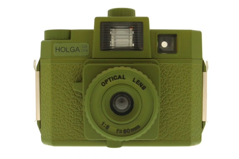 LOMO HOLGA GREEN CAMERA CFN 120 MM FILM with FLASH  