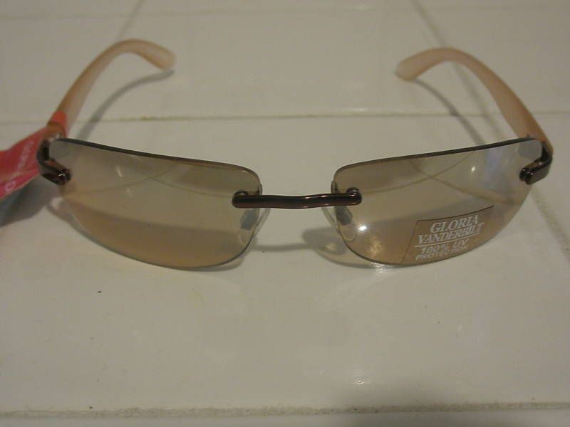 ST TROPEZ BEACH LOVERS GLORIA VANDERBILT SUNGLASSES NWT  