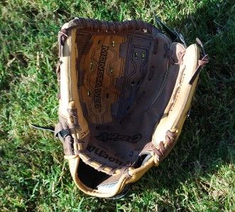 New Wilson Leather Softball Baseball Glove Ball Fastpitch A440 11.5 