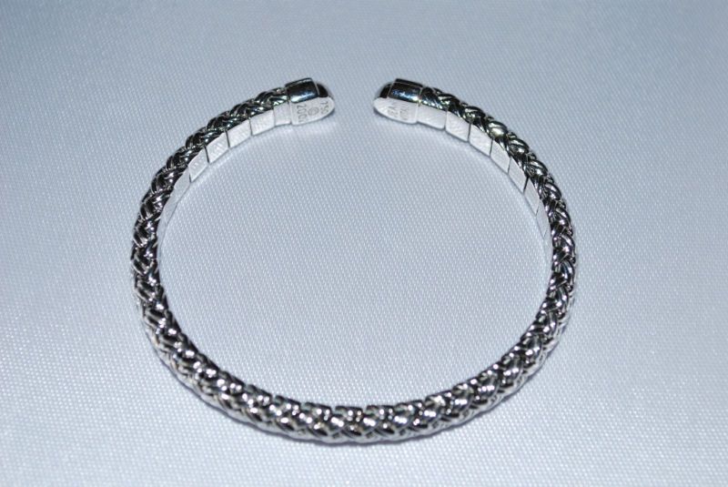 ESTATE JEAN VITAU 18 KARAT WHITE GOLD BANGLE BRACELET  