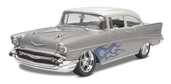 Revell Monogram 4251 1957 Chevy Bel Air 2 Door Sed 125  