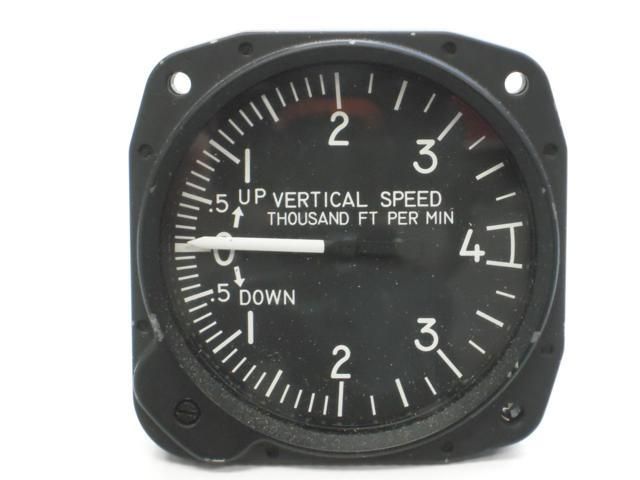 United Instruments 7040   Vertical Speed Indicator  