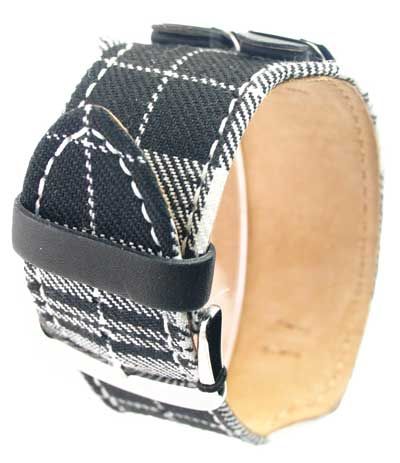 Guess W80017L1 Watch Womens Trendy Plaid Fabric New 091661315176 