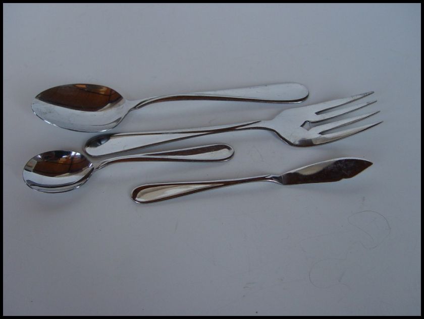   set Vintage Oneida USA Flight Reliance 18/8 Stainless Steel Flatware